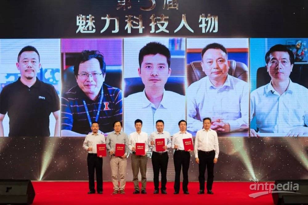 科技增添魅力！新半岛官网(中国)股份有限公司分析董事长杨培强获2018苏州高新区“魅力科技人物”